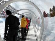 Anfängerpiste am Arena Center mit überdachtem Förderband (Gerlos)