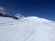 Breite Gletscherpiste am Vorab