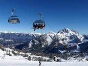 Madritschenbahn - 6er Hochgeschwindigkeits-Sesselbahn (kuppelbar) mit Abdeckhauben