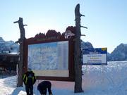 Pistenplan mitten im Skigebiet