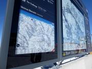 Große Informationstafeln mit Detail- und Gesamtansicht