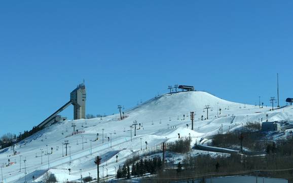Größter Höhenunterschied in der Calgary Region – Skigebiet Canada Olympic Park – Calgary