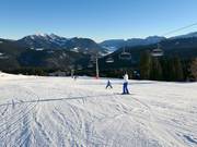 Leichte Kammerkör-Abfahrt an der 8er-Sesselbahn Kapellen (Steinplatte)