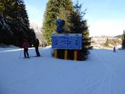 Pistenausschilderung im Skigebiet Paganella