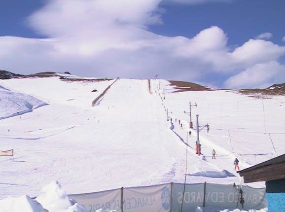 Blick auf die breite Piste