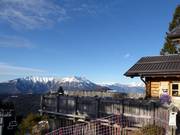 Auf den Sonnenterrassen kann man den Skitag gemütlich ausklingen lassen