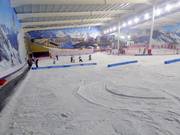 Übungshang mit Förderbändern für die Kids