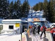 Skihütte - 2er Sesselbahn fix geklemmt