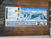 Große Informationstafel im Skigebiet