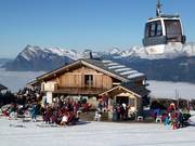 Typische Hütte im Grand Massif Skigebiet