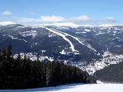 Blick vom Hromovka bis zum Medvědín