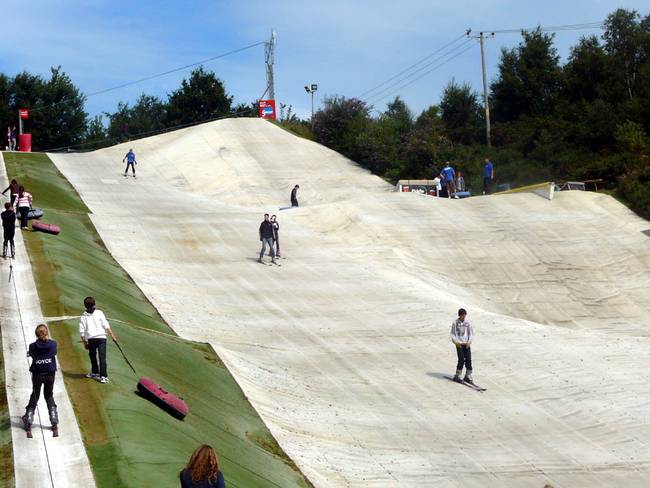 Warmwell Snowsports Centre