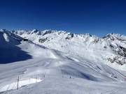 Blick zur Mittelstation Gurschen