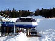 Albi de Mez-Cima Paganella - 4er Hochgeschwindigkeits-Sesselbahn (kuppelbar) mit Abdeckhauben