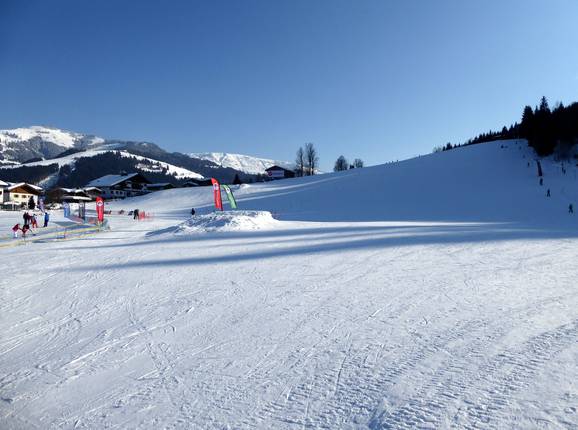 Blick auf die leichte Piste am Schatzerlift