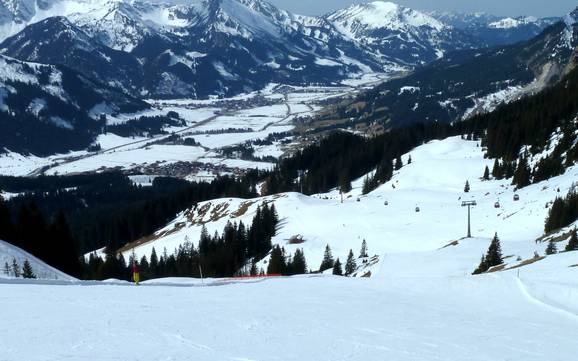 Höchstes Skigebiet im Tannheimer Tal – Skigebiet Füssener Jöchle – Grän