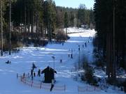 Leichte Piste am Tellerlift K parkovišti