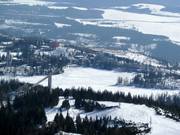 Blick auf die Unterkünfte am Tschirmer See