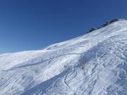 Tiefschneepisten unterhalb des Piz Mundaun