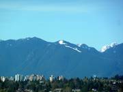 Blick von Vancouver auf das Skigebiet Grouse Mountain