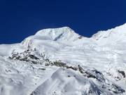 Blick zum Spielboden und Längfluh mit Alphubel