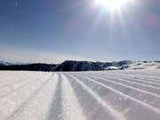 Perfekte Rillen warten auf die ersten Schwünge