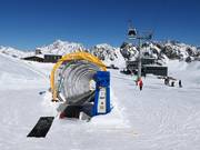 Förderband neben dem Gletscherrestaurant auf 2.750 m Höhe