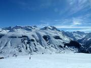 Blick auf den vorderen Teil der Ostseite