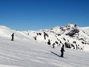 Blick von der Piste Familien zur Bergstation der Kieserlbahn