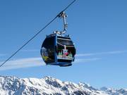 Maskottchen Golmi auf den Gondeln