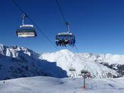 Weißspitzbahn - 6er Hochgeschwindigkeits-Sesselbahn (kuppelbar) mit Abdeckhauben