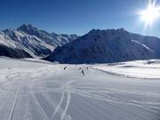Leichte und breite Piste auf dem Schafbergplateau