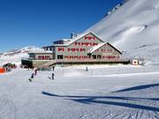 Am Jochpass kann man auch übernachten