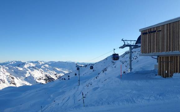 Skifahren in den Kitzbüheler Alpen (Gebirge)