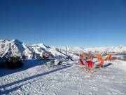 Liegestühle an der Altibar 007