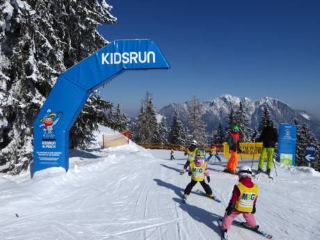 Familienskigebiete weltweit – Familien und Kinder Ski Juwel Alpbachtal Wildschönau